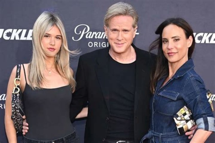 Unveiling Cary Elwes' Family: Discoveries And Insights