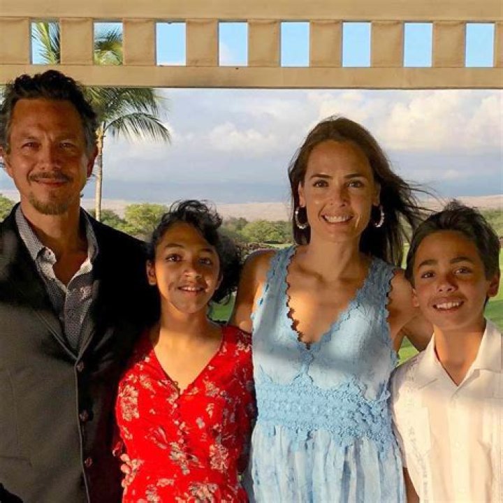 Unveiling The Intriguing Secrets Of Benjamin Bratt's Height