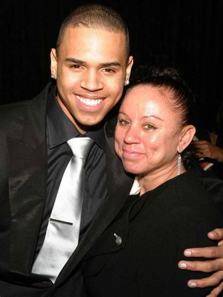 Who Is Chris Brown's Sister?